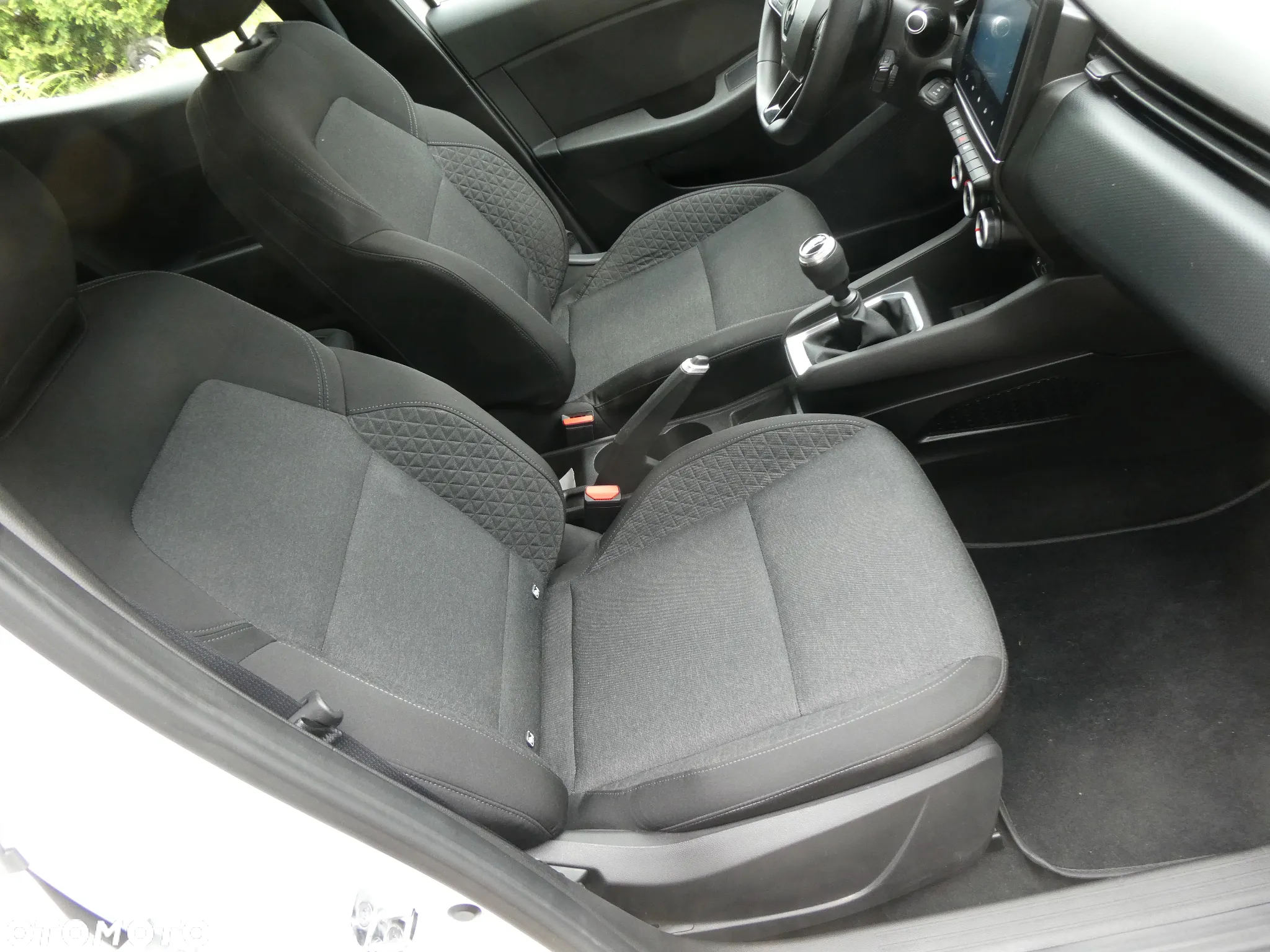 Renault Clio BLUE dCi 85 EXPERIENCE - 14