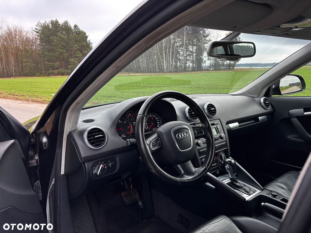 Audi A3 Sportback 2.0 TDI DSG Ambition - 16