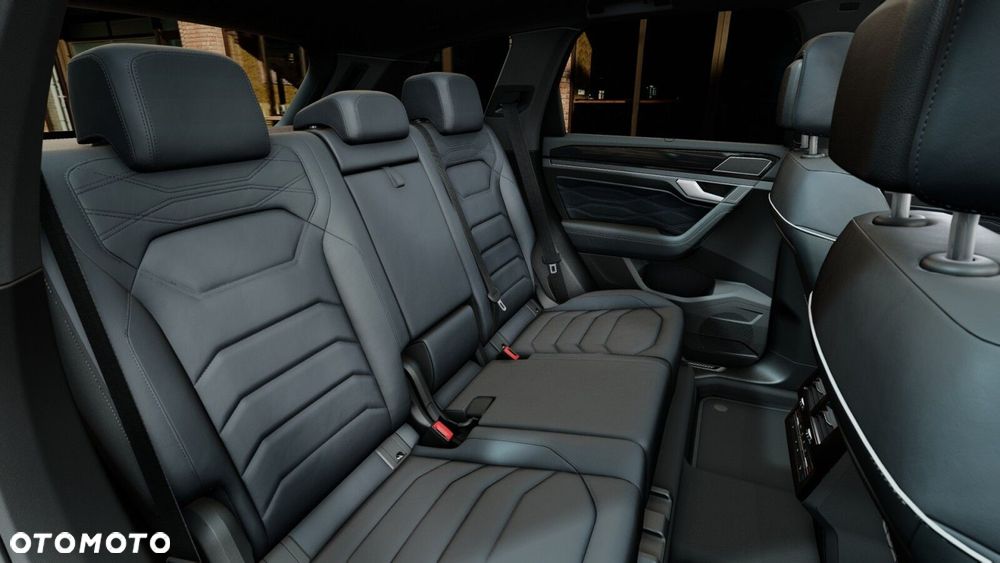 Volkswagen Touareg - 12