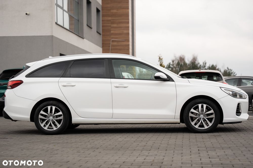 Hyundai i30 1.6 D Style - 17