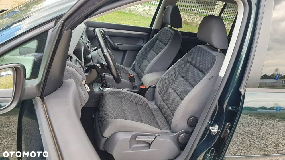 Volkswagen Touran - 6