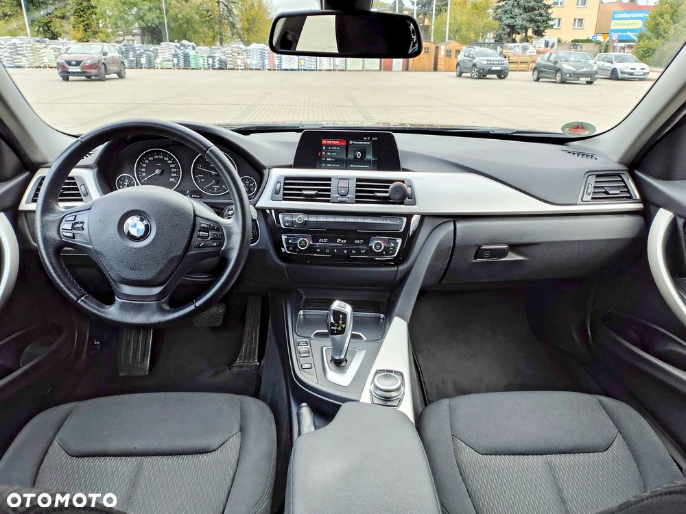 BMW Seria 3 - 17