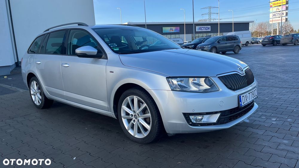 Skoda Octavia 2.0 TDI (Green tec) DSG Joy - 6