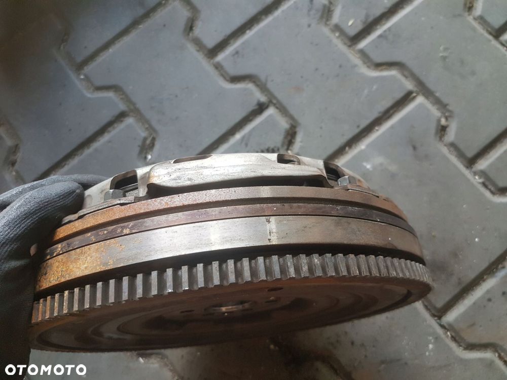 VOLVO V40 II 12r- 1.6 T T4 ECOBOOST KOŁO DWUMASOWE - 2