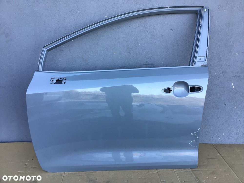 Drzwi przednie lewe Toyota Corolla E21 - 1