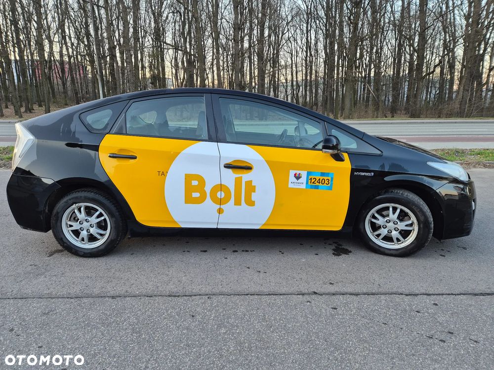 Toyota Prius - 3
