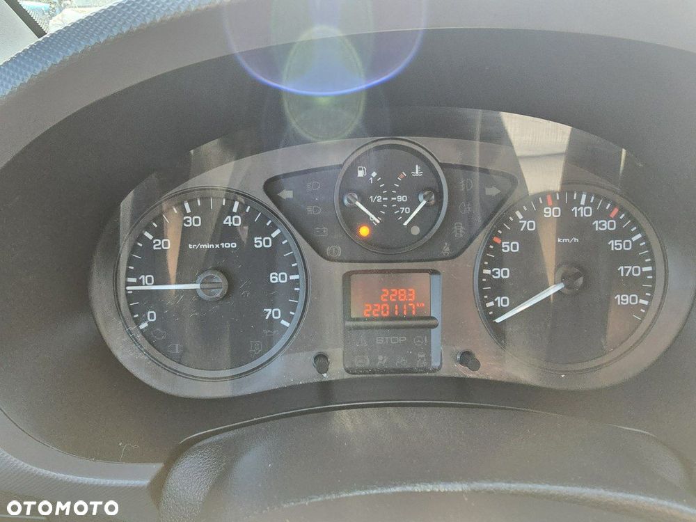 Peugeot Partner - 23