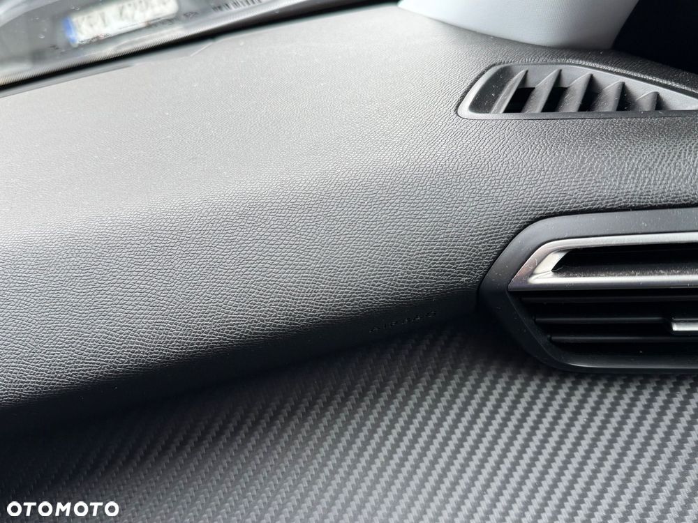 Peugeot 2008 1.2 PureTech Active Pack S&S - 18