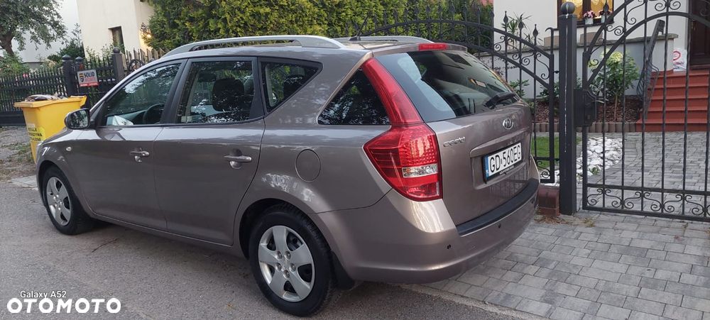 Kia Ceed 1.6 Comfort + - 11