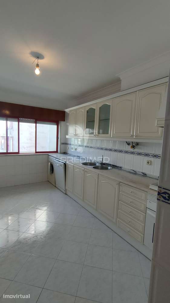 Apartamento T2 com Parqueamento - Grande imagem: 4/20