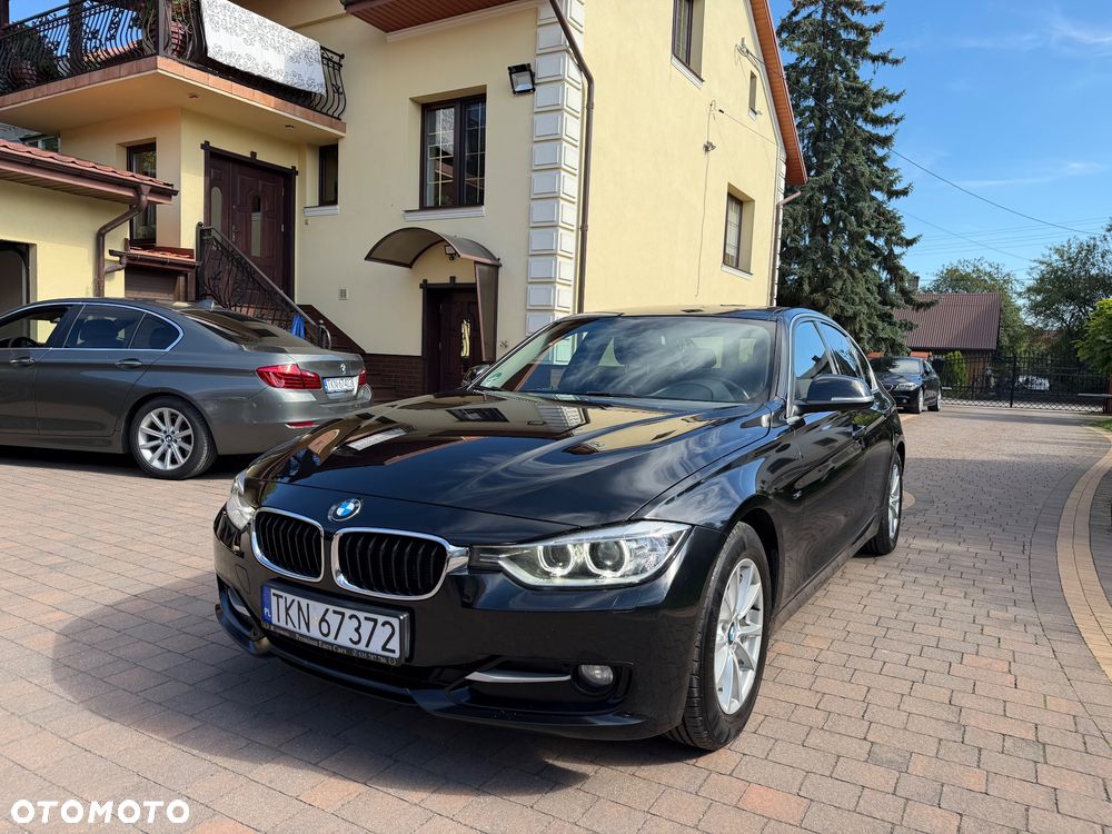 BMW Seria 3 320d Efficient Dynamic Edition Sport Line - 13