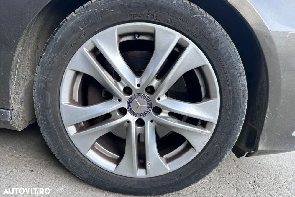 JANTE MERCEDES E CLASS W 212 245 / 45 R 17 - 4