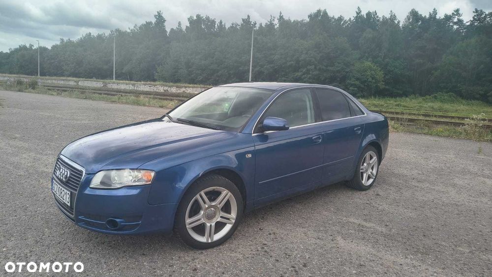 Audi A4 Limousine - 3
