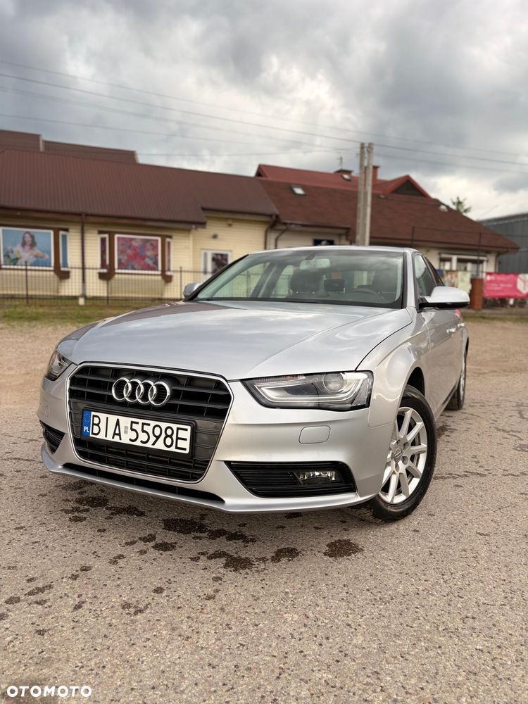 Audi A4 Limousine - 17