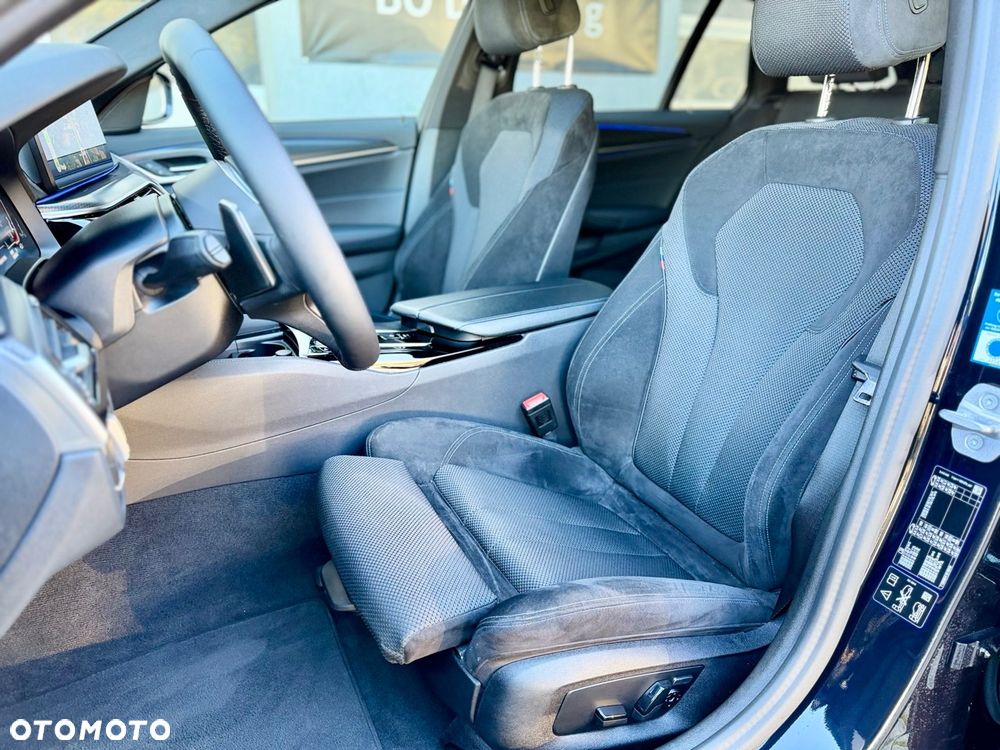 BMW Seria 5 520d xDrive Touring M Sport Edition - 14