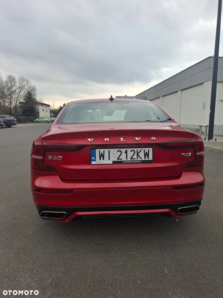 Volvo S60 T4 R-Design - 5