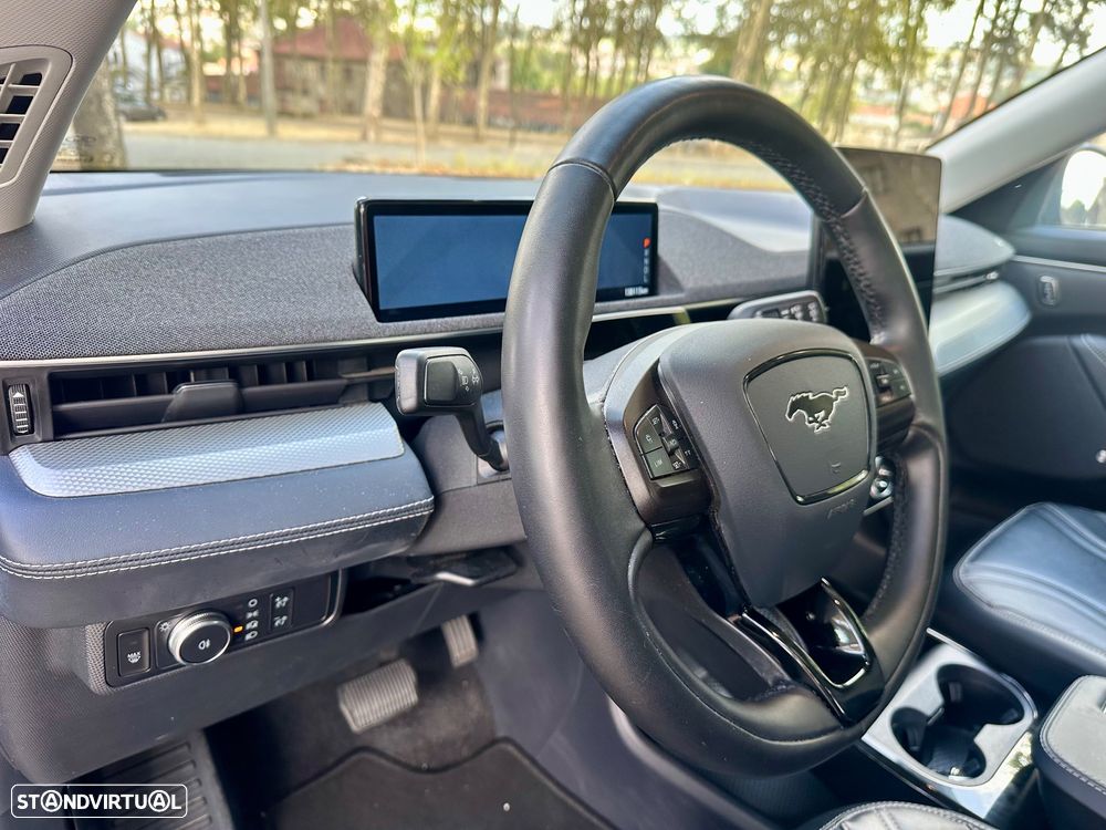 Ford Mustang Mach-E AWD PREMIUM - 10