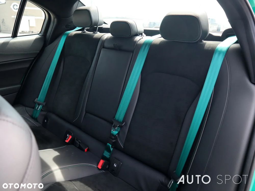 Alfa Romeo Giulia 2.9 Bi Turbo V6 Quadrifoglio - 40