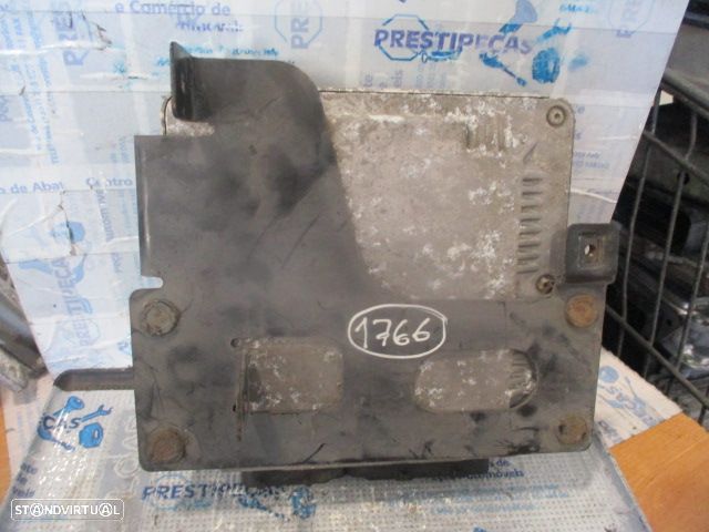 Centralina 0281012121 P05094285AE  CHRYSLER GRAND VOYAGER 4 FASE 2 LONG 2006 2.8CRD 150CV 5P PRETO BOSCH - 2