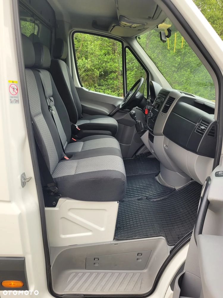 Volkswagen Crafter - 13