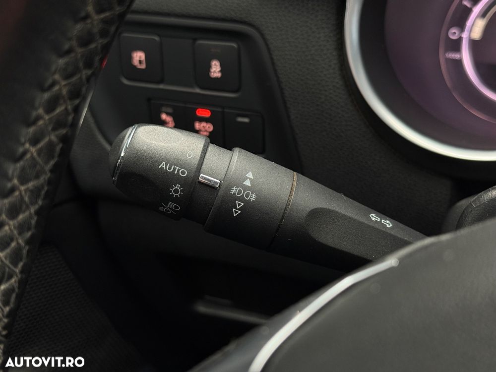 Citroën DS4 PureTech 130 Stop&Start SoChic - 33