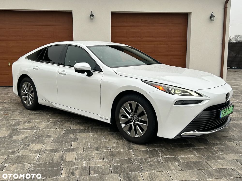 Toyota Mirai Luxury - 2