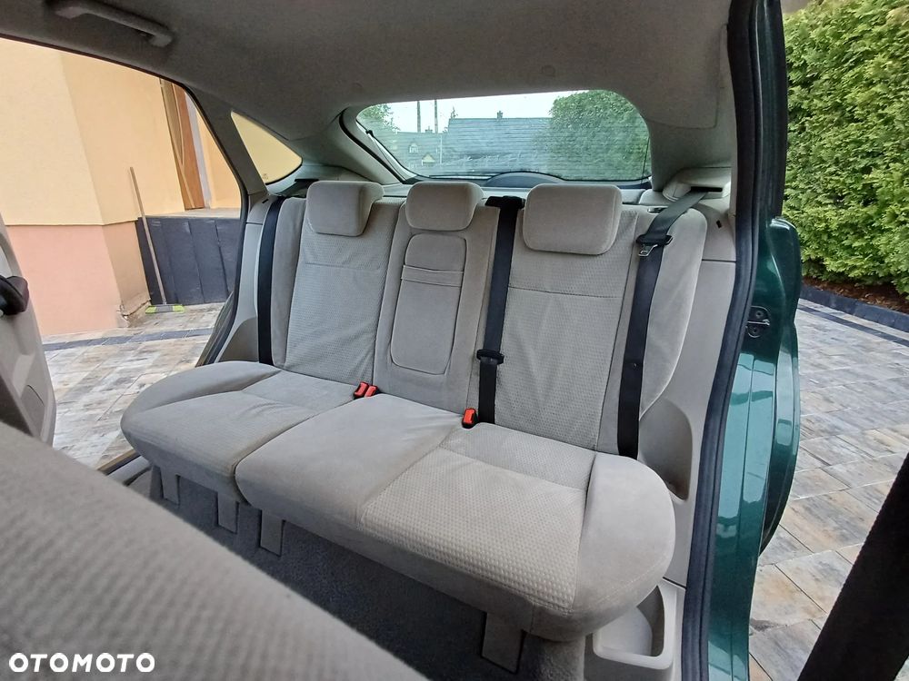 Ford Focus 1.6 Ti-VCT Ghia - 19