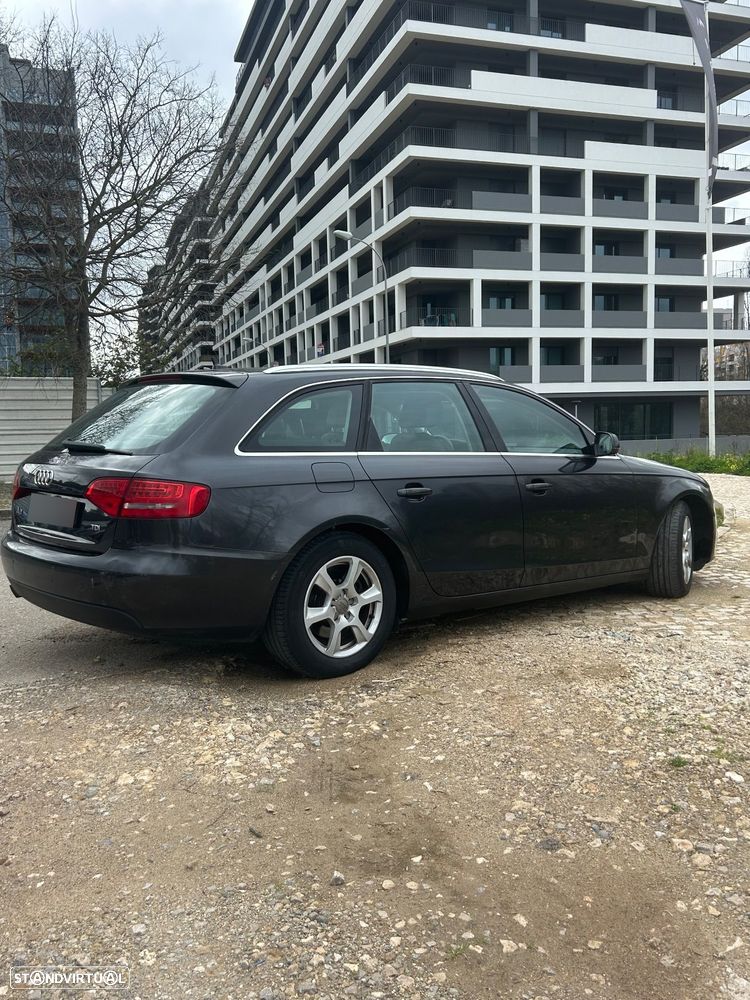 Audi A4 Avant 2.0 TDI Business Line - 4