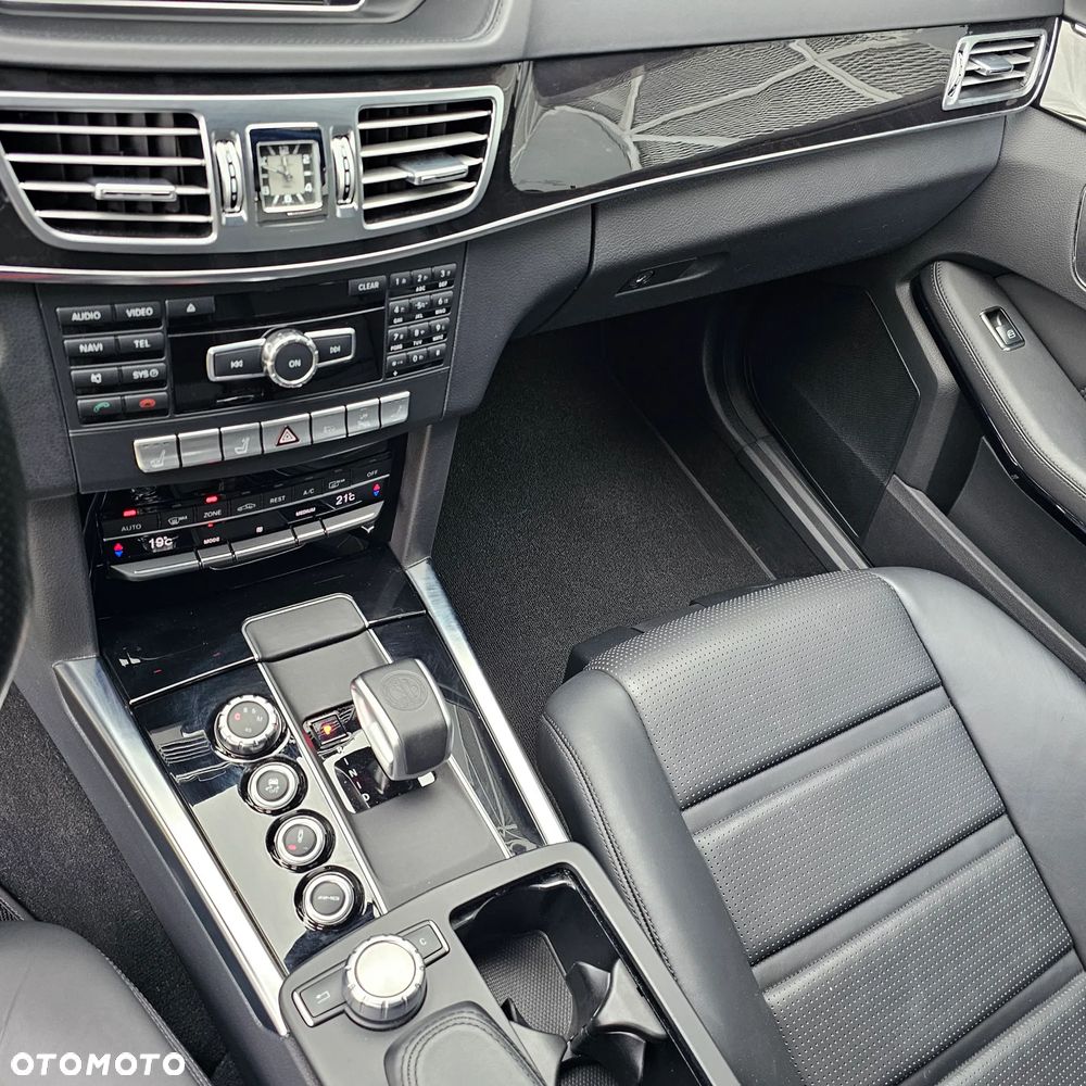 Mercedes-Benz Klasa E 63 AMG 4Matic AMG Speedshift MCT - 23