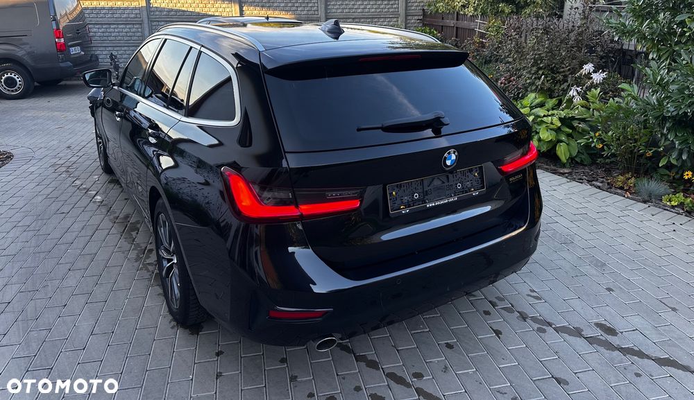 BMW Seria 3 318d MHEV Sport Line - 15