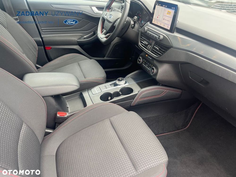 Ford Focus - 11