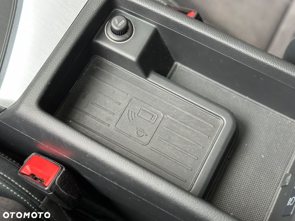 Audi A4 Avant 2.0 TDI S tronic sport - 32