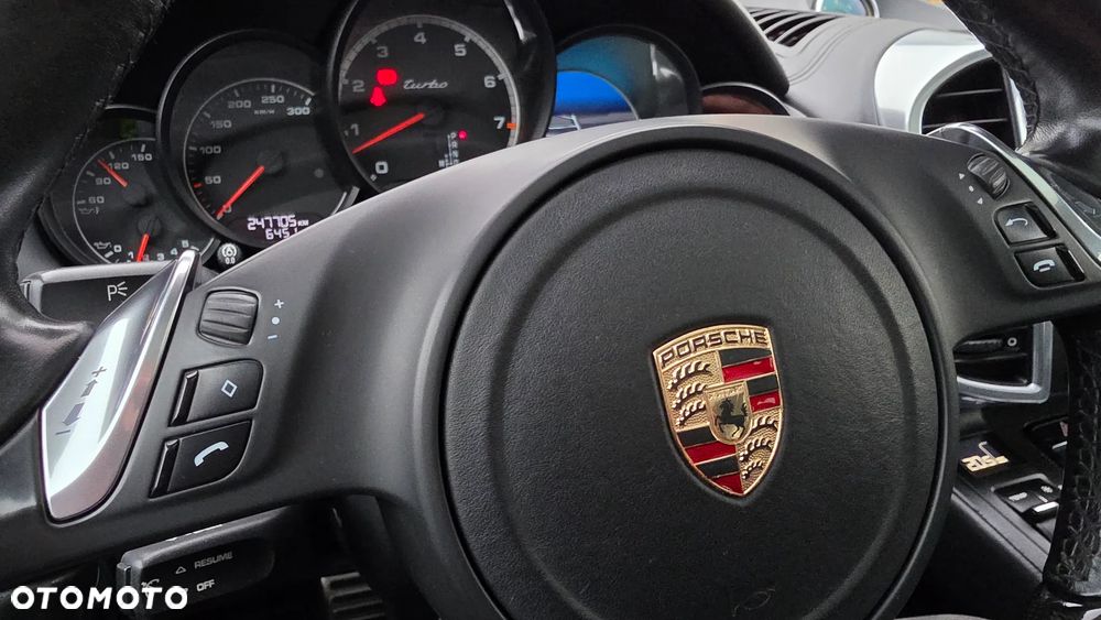 Porsche Cayenne Turbo - 37