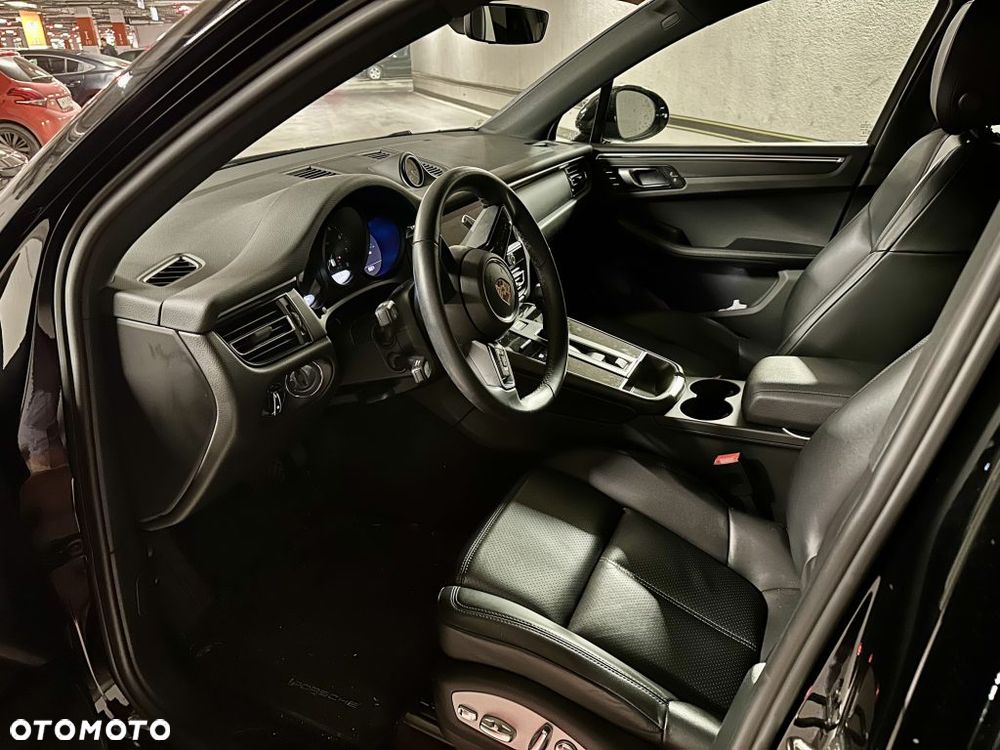 Porsche Macan - 23