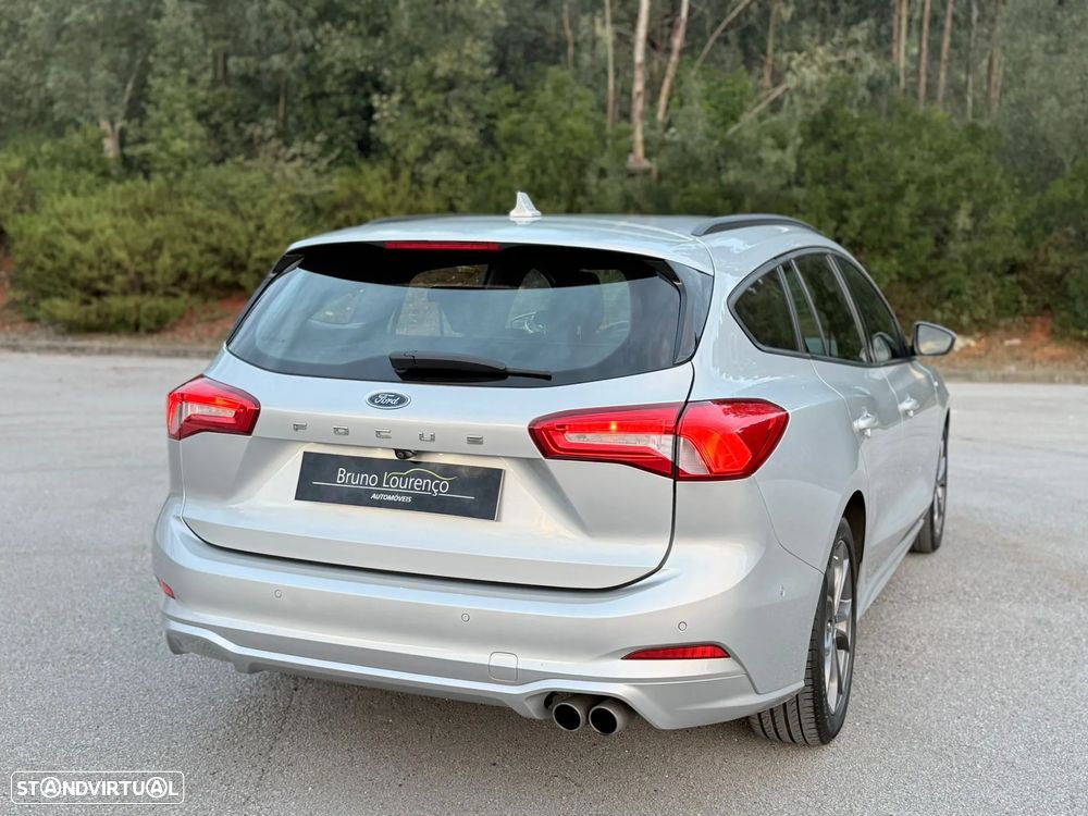 Ford Focus SW 1.5 TDCi EcoBlue ST-Line - 4