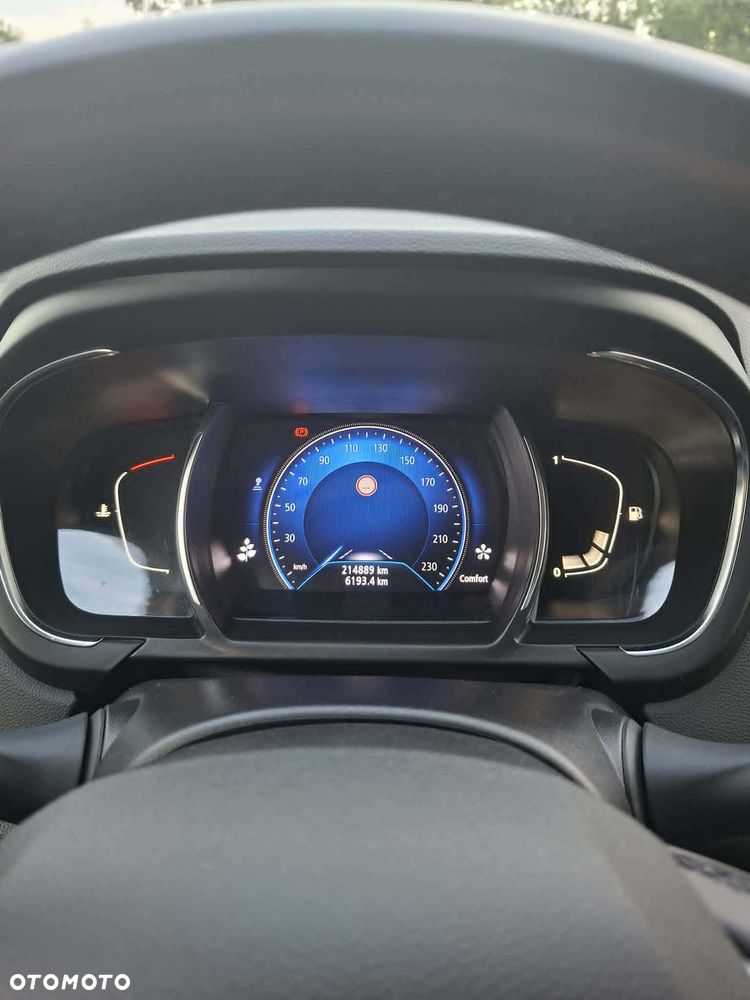 Renault Scenic - 11
