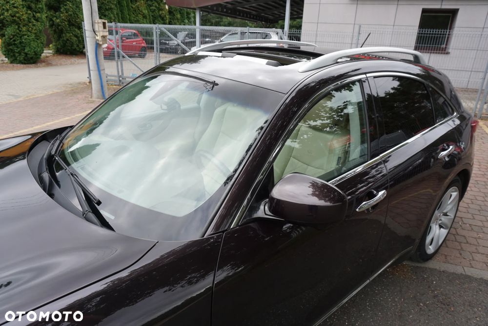 Infiniti FX FX30d AWD S - 8