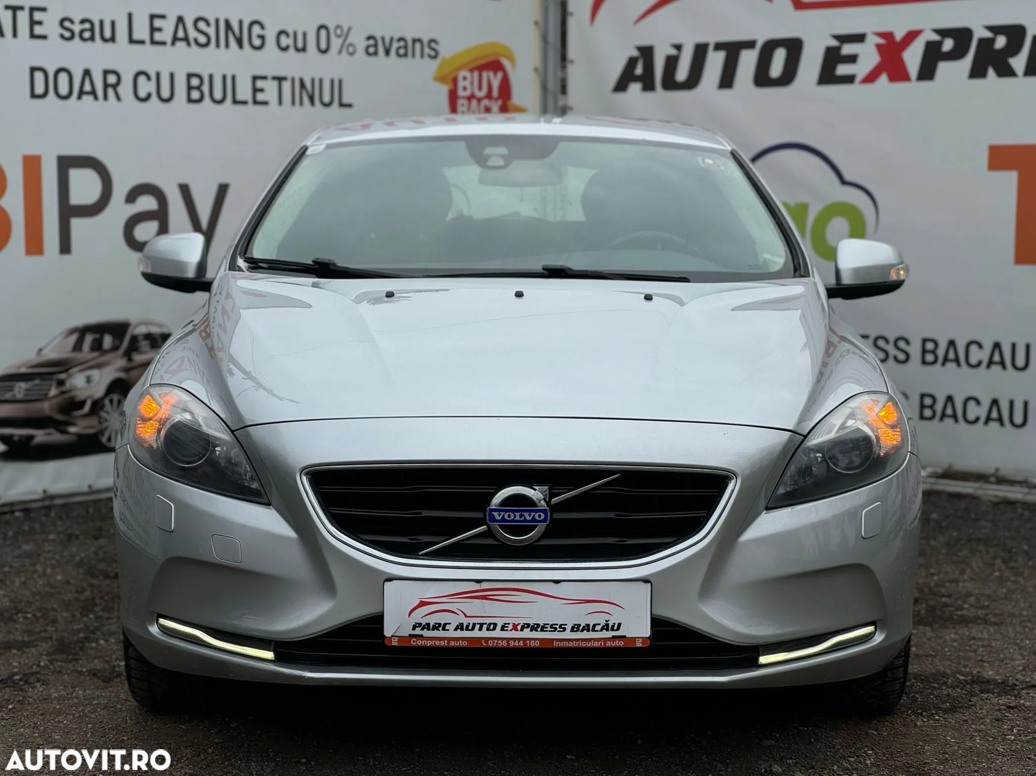 Volvo V40 D2 - 9