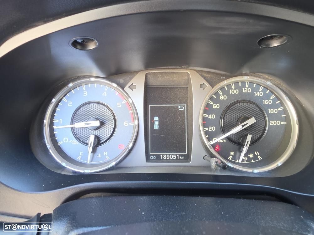 Toyota Hilux 2.4 D-4D 4WD CE 3L - 18