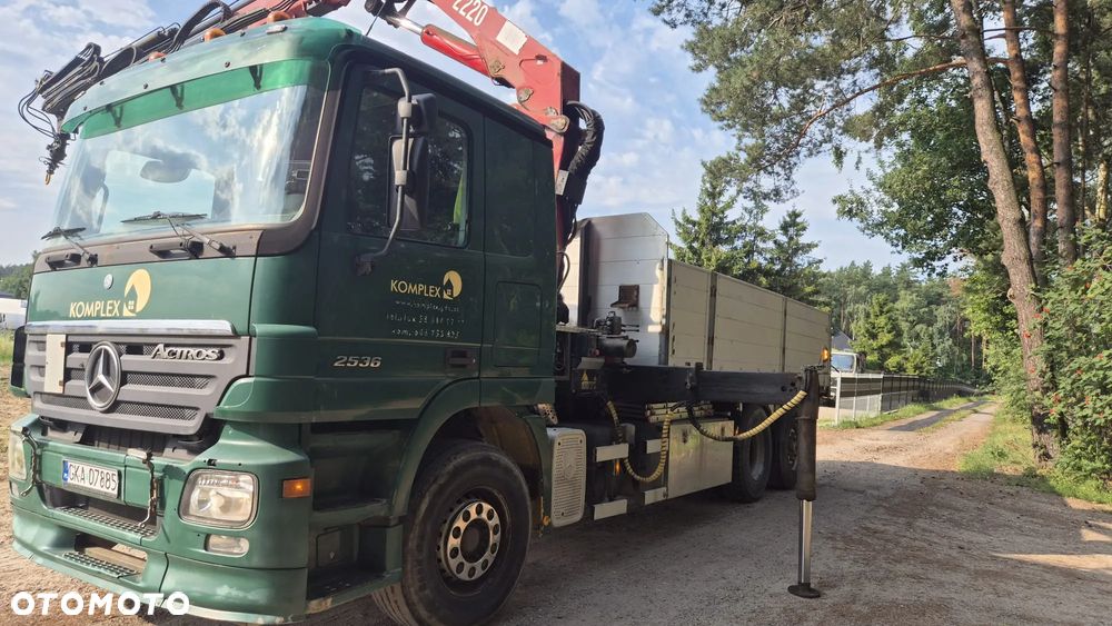 Mercedes-Benz 2536L 6X2 - 16