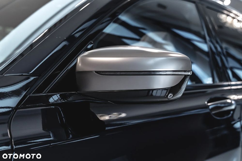 BMW Seria 7 M760Li xDrive - 5
