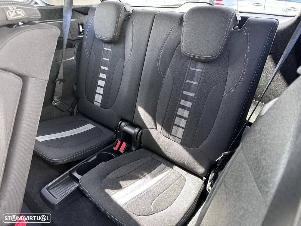 BMW 216 Gran Tourer d 7L Line Sport Auto - 37