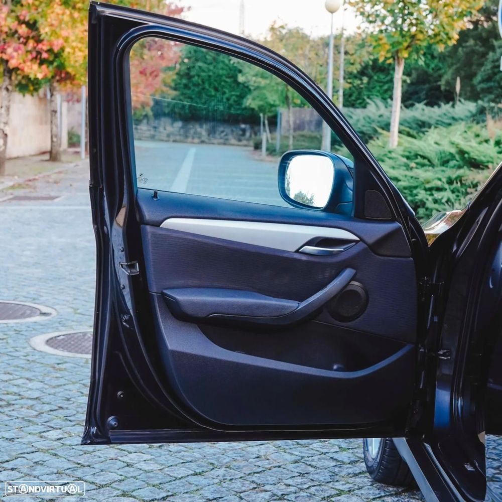 BMW X1 18 d sDrive - 33