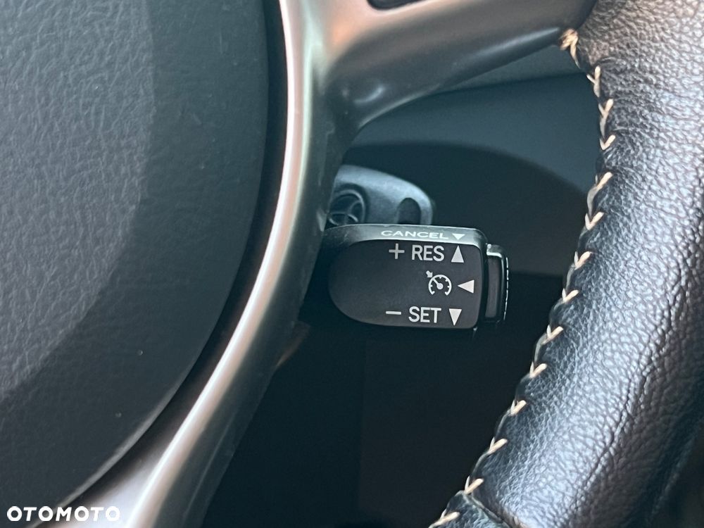 Toyota Yaris 1.33 Premium - 22