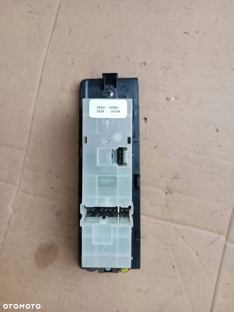 przełącznik / przycisk otwierania szyb nissan pathfinder r51 navara d40 - 3