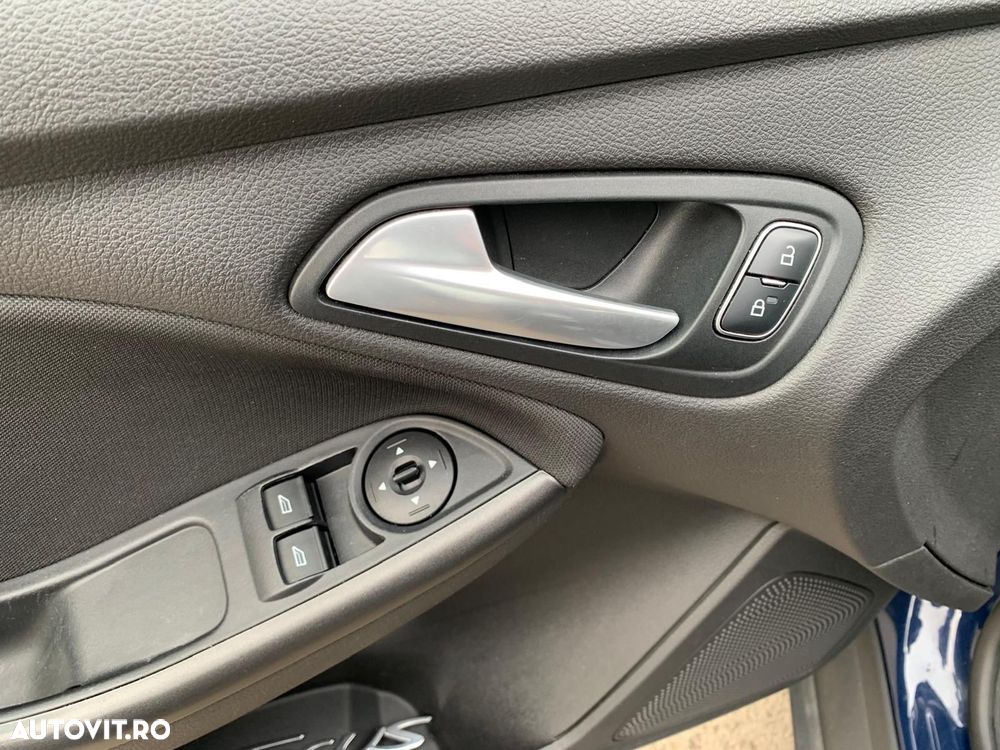 Ford Focus 1.0 EcoBoost Trend - 10