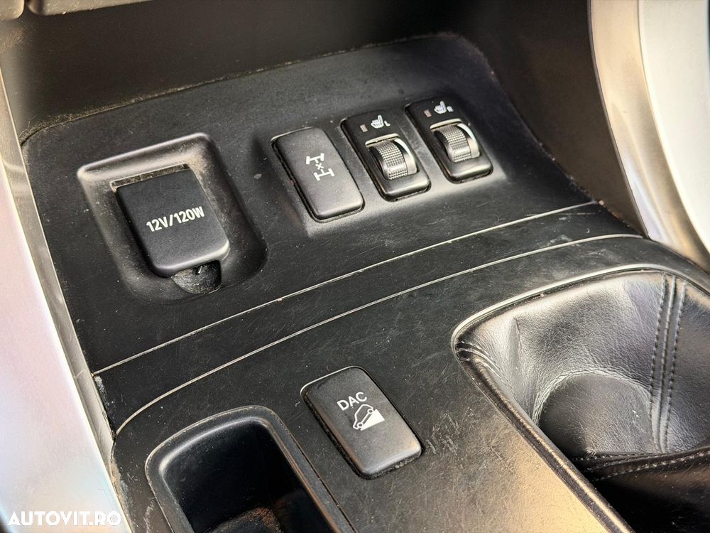 Toyota Land Cruiser - 23