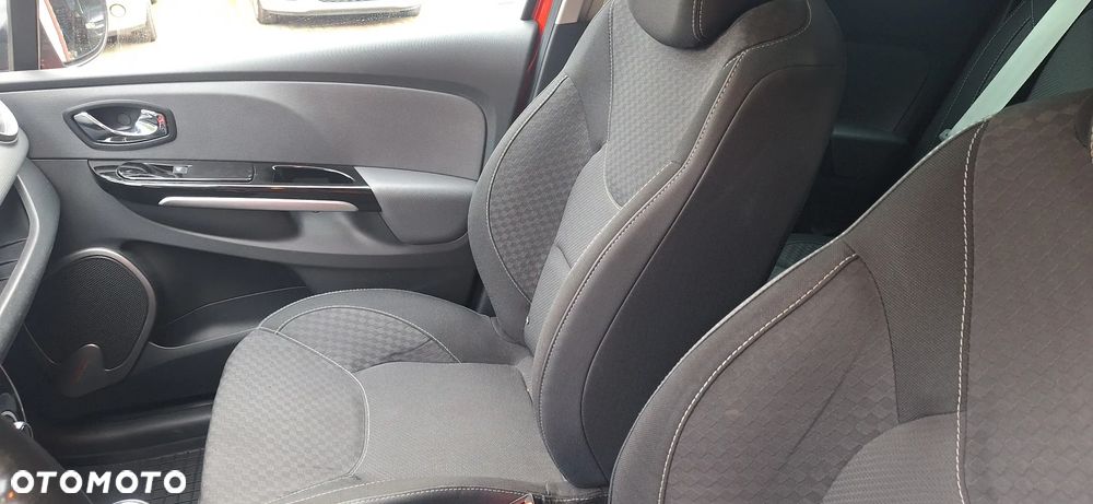 Renault Clio 1.2 TCe GT 120 EDC - 20