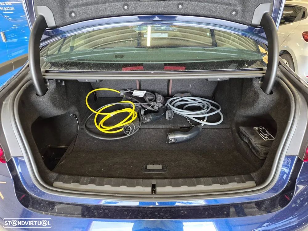 BMW 320 e Pack M Auto - 7