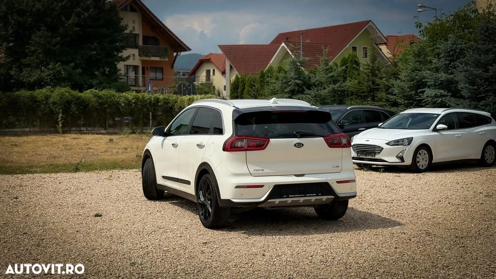 Kia Niro 1.6 GDI 2WD Aut. Vision - 5